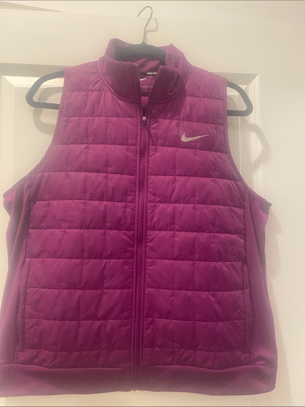 Nike Women’s Quilted Puffer Vest - Fuchsia